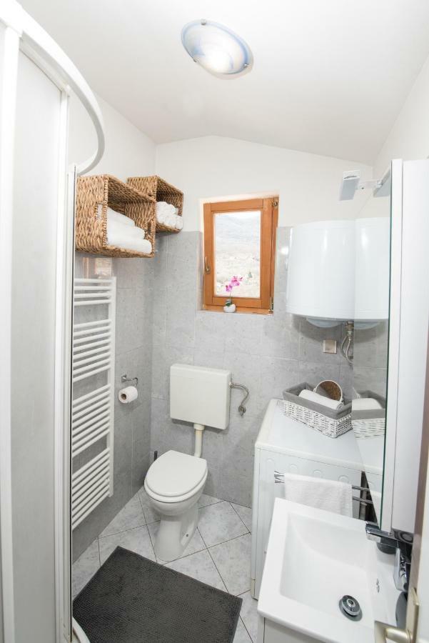 Apartment Lola Veprinac